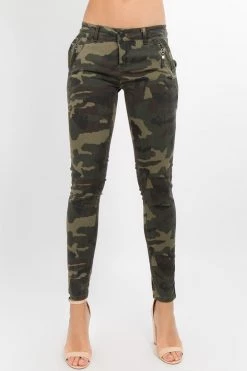 LOVE MODA Low Rise Zipper Accent Camo Print Skinny Jeans
