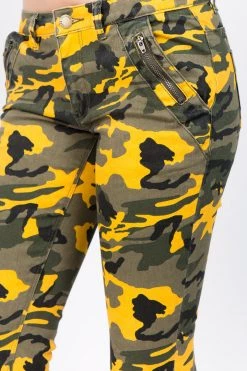 LOVE MODA Low Rise Zipper Accent Camo Print Skinny Jeans